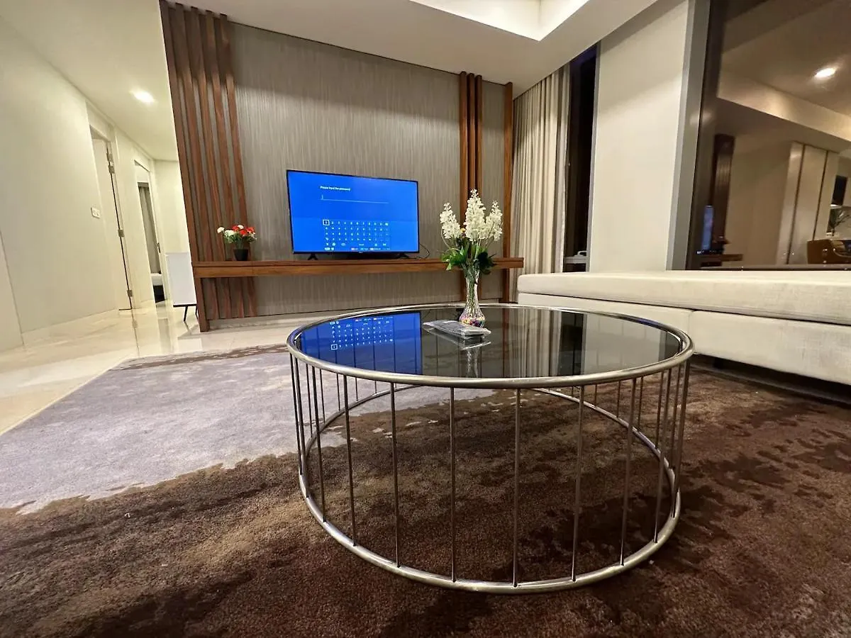 Two Bedroom Apartment Klcc With Rooftop Pool And City View Kuala Lumpur