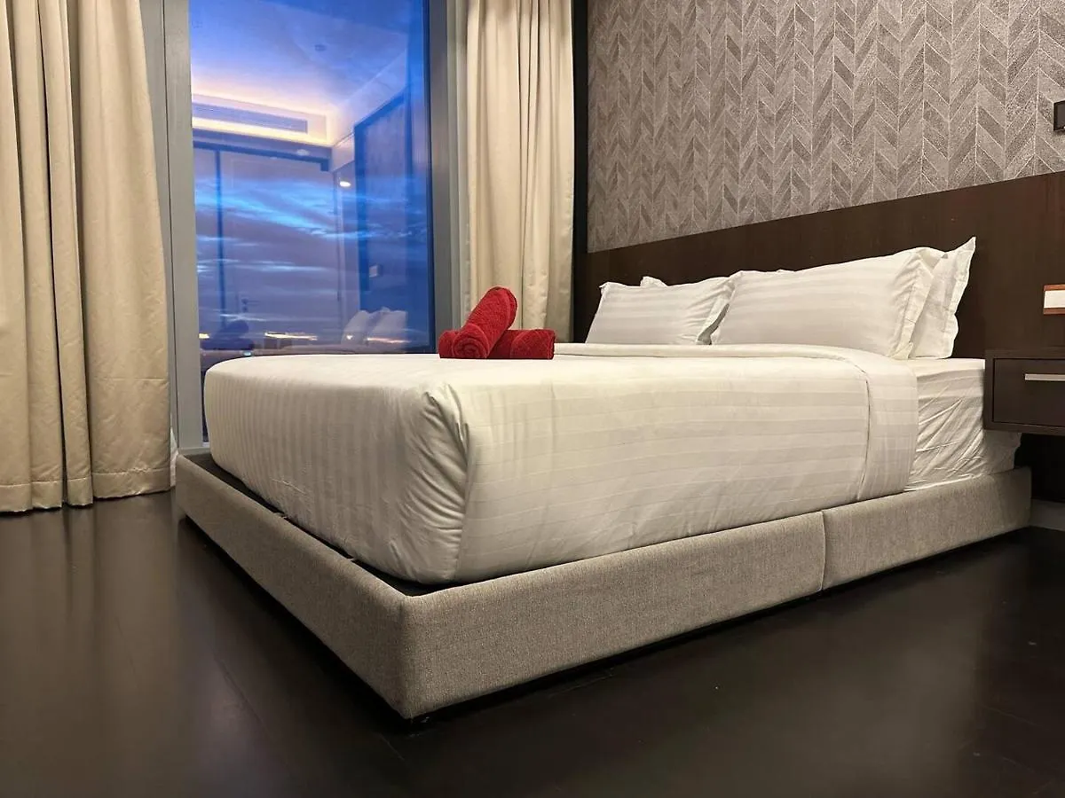 Two Bedroom Apartment Klcc With Rooftop Pool And City View Kuala Lumpur