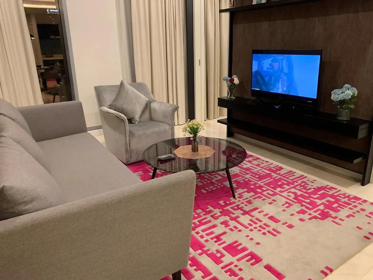Two Bedroom Apartment Klcc With Rooftop Pool And City View Kuala Lumpur